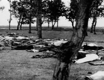 Conjunto de cuerpos de refugiados armenios