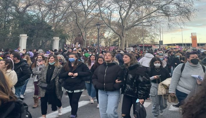 Manifestantes en el Paseo del Prado